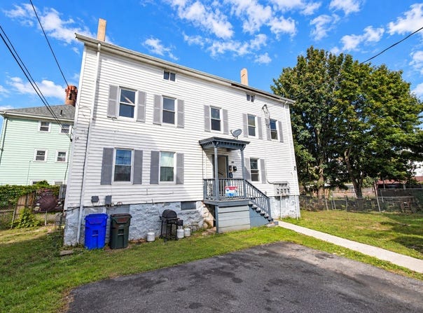 64 Tremont St, Fall River, MA 02720