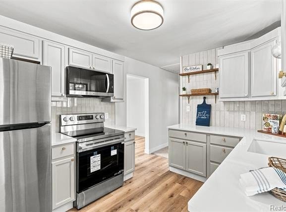 4099 E Atherton Road, Burton, MI 48519