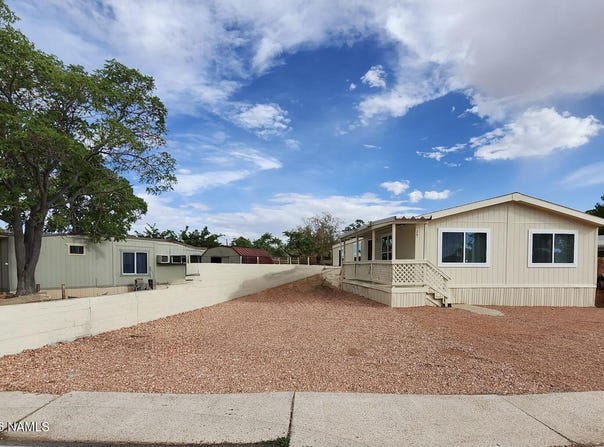 29 Red Mesa Avenue, Page, AZ 86040