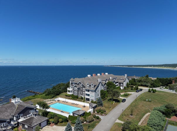 28 Cape Codder Road, Falmouth, MA 02540