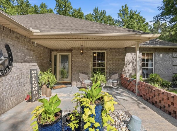 2314 Peeler Bend Rd, Benton, AR 72019