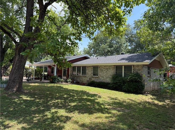 1105 Avenue 4 SE, Atkins, AR 72823