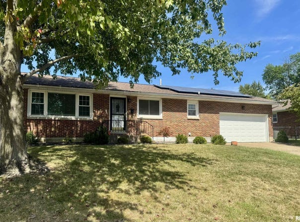 3721 Queen Anne Avenue, Quincy, IL 62305-4753