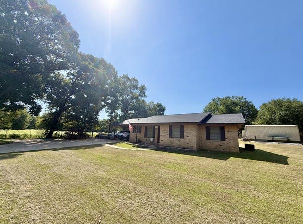 1992 E FM 249, Atlanta, TX 75551