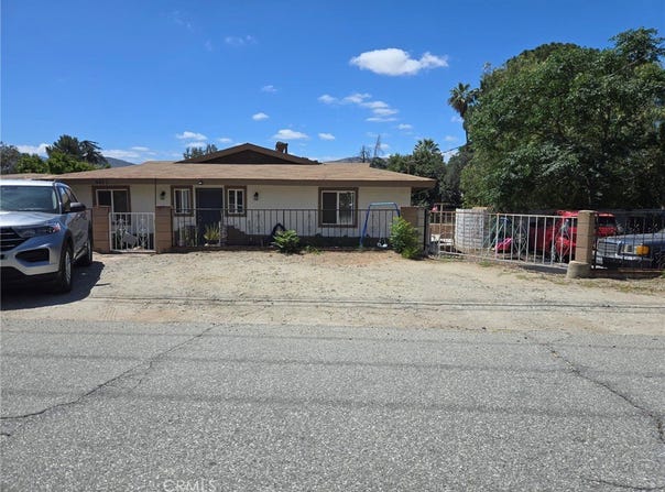 530 GILMAN W, Banning, CA 92220