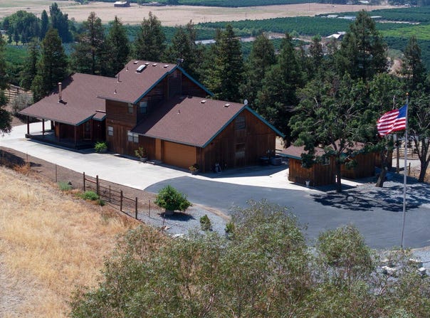 23210 Round Valley Drive, Lindsay, CA 93247