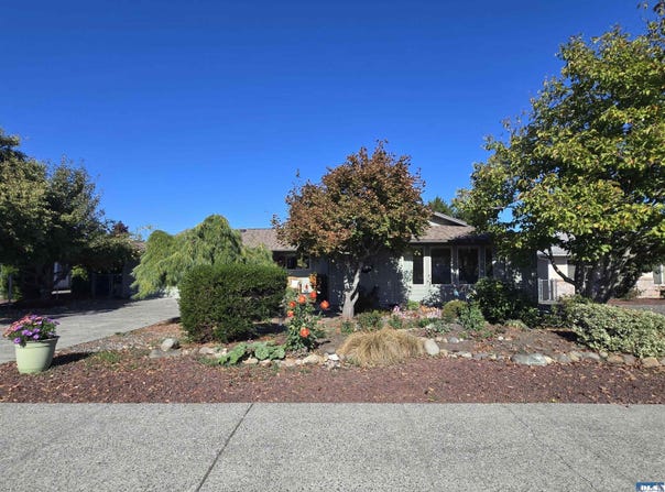 822 E Spruce, Sequim, WA 98382