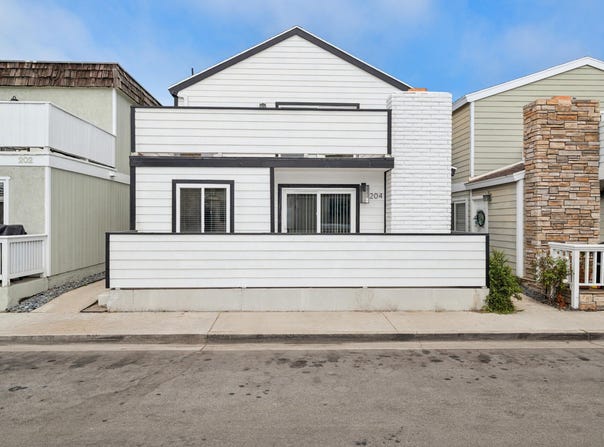 204 David Drive, Newport Beach, CA 92663