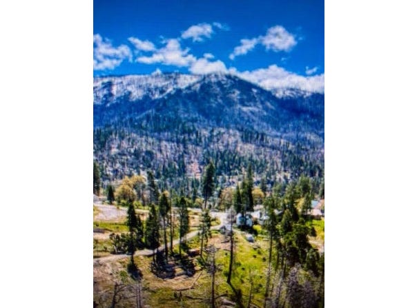 55277 Sunset Dr, Big Creek, CA 93605