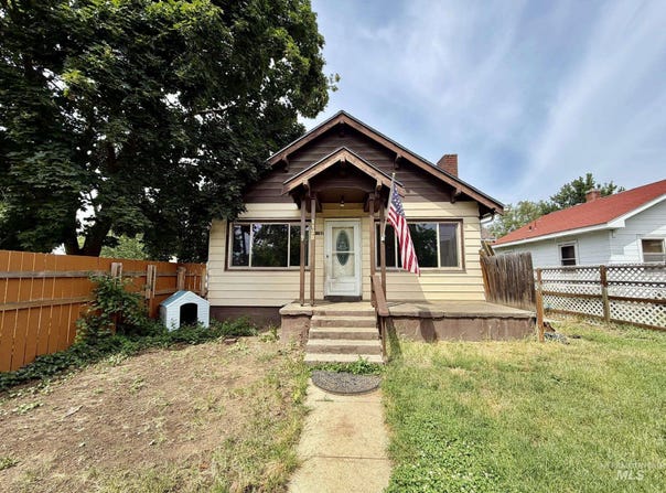 1122 11th St., Lewiston, ID 83501
