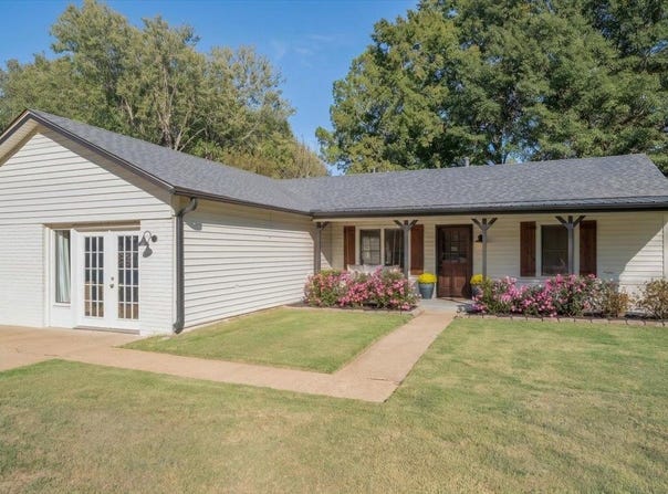 814 BARBARA LYNN Dr, Collierville, TN 38017