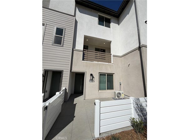 1304 N Pinecrest Paseo, Ontario, CA 91762