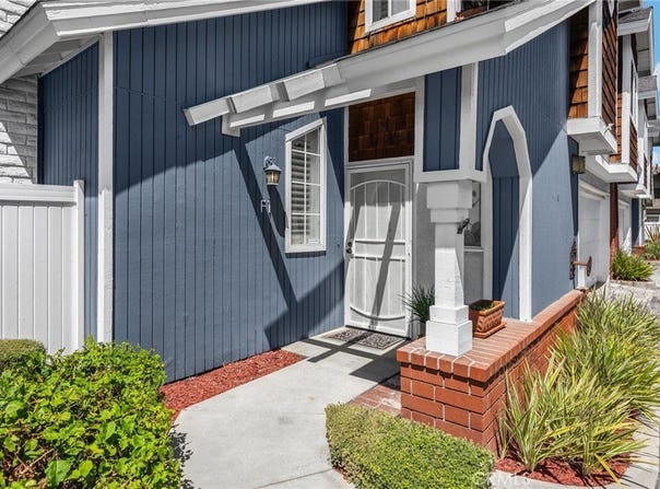 2210 Pacific Ave. #F1, Costa Mesa, CA 92627
