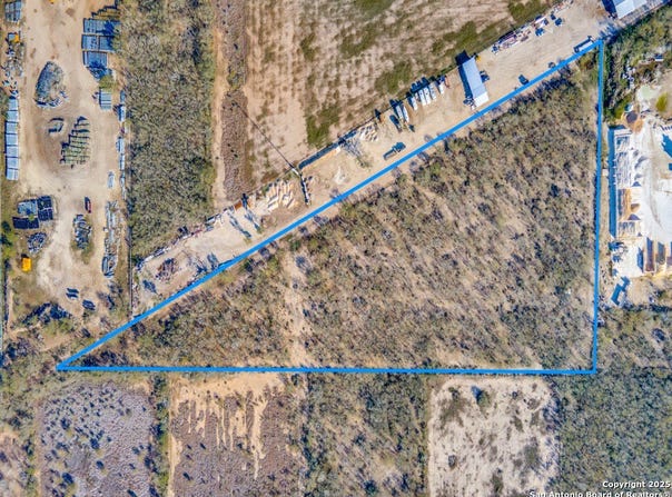 8785 Rockport, Von Ormy, TX 78073
