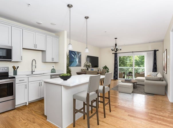 1211 Pennington Drive, Walpole, MA 02081
