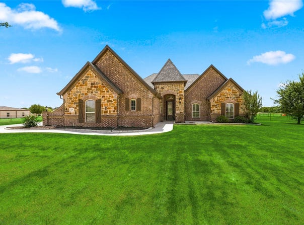 420 Hartley Way Road, Azle, TX 76020