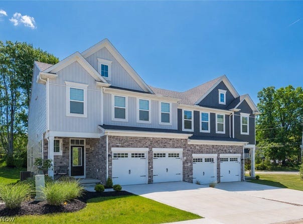9235 Ledge View Terrace, Broadview Heights, OH 44147