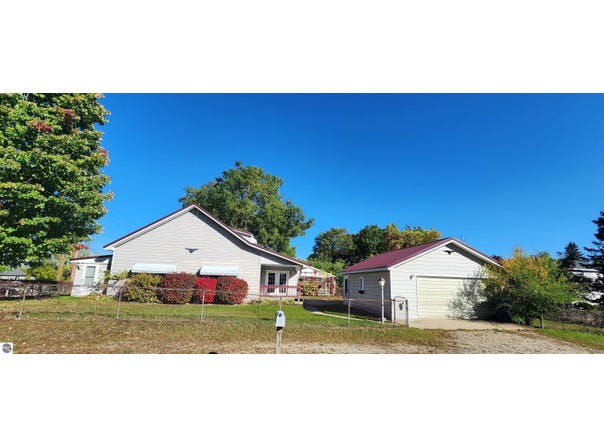 295 Birch Street, Harrison, MI 48625