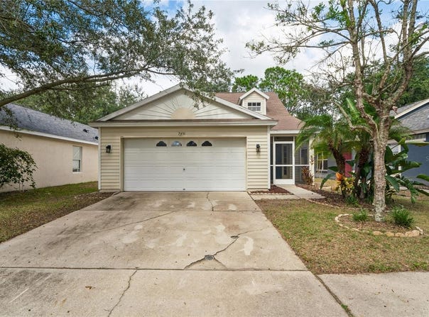 7451 OXFORD GARDEN Circle, APOLLO BEACH, FL 33572