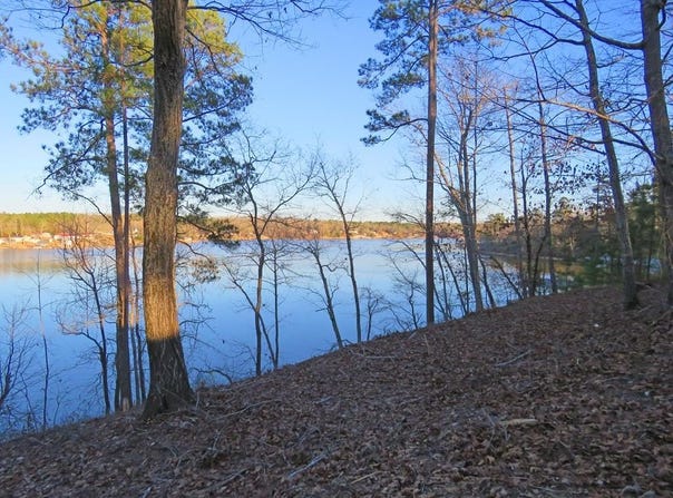 854 Eagles Harbor Dr, Hodges, SC 29653