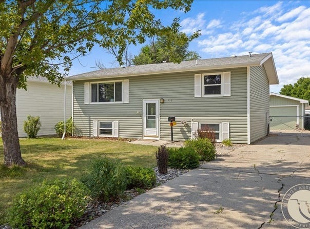 712 6th Avenue, Laurel, MT 59044
