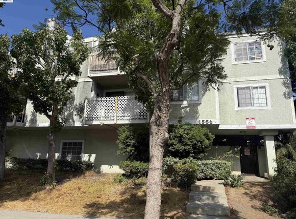 1566 Pine Ave, Long Beach, CA 90813