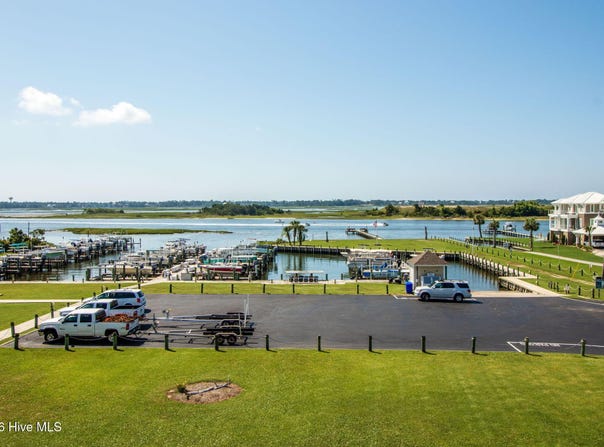 650 Cedar Point Boulevard, Cedar Point, NC 28584