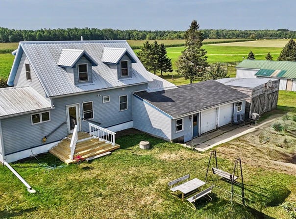 W107 1ST AVE, Gleason, WI 54435