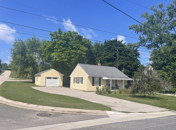 4675 3rd Street, New Era, MI 49446