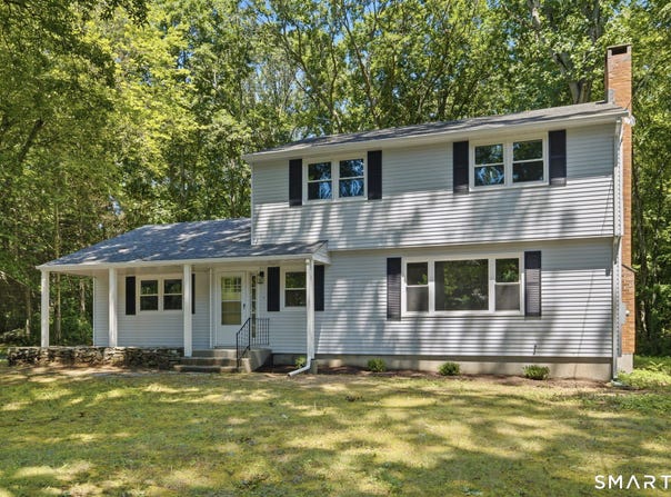 16 Chadwick Drive, Old Lyme, CT 06371