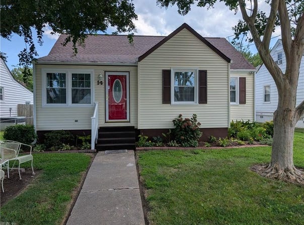 14 Plaza Drive, Hampton, VA 23669
