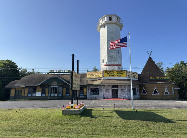 1019 W U.S. 2, St. Ignace, MI 49781