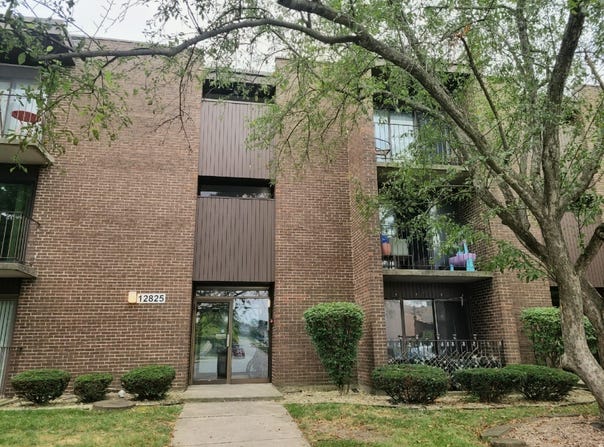 12825 S Kenneth Avenue, Alsip, IL 60803