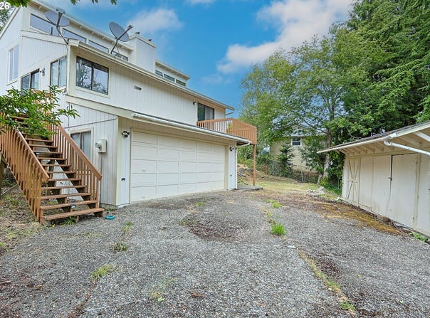 1511 RANCH Rd, Reedsport, OR 97467
