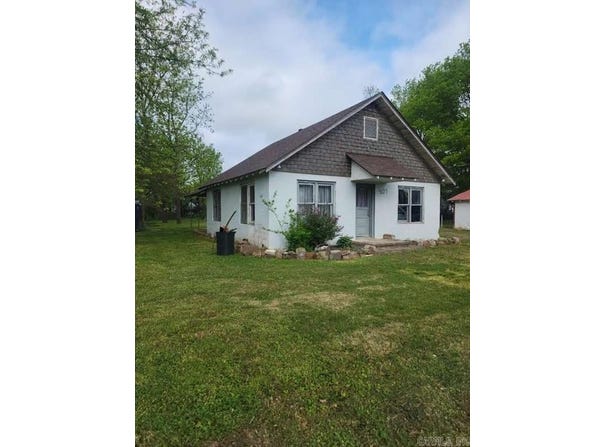 907 S Reine, Mena, AR 71953