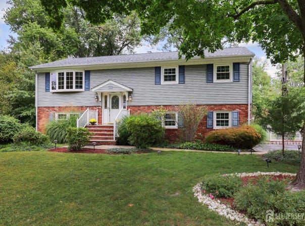 1465 Thomas Avenue, North Brunswick, NJ 08902