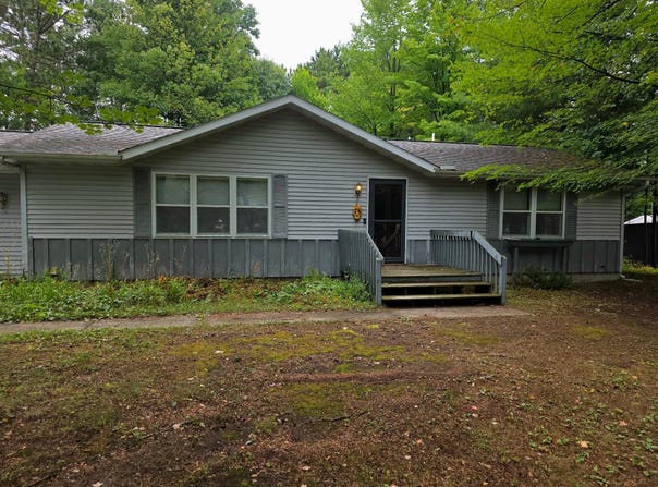 601 CHARLES AVE, Tomahawk, WI 54487