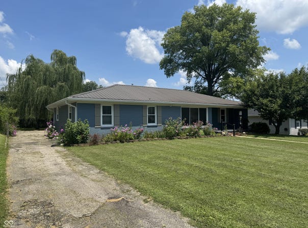 1324 Westwood Boulevard, Connersville, IN 47331