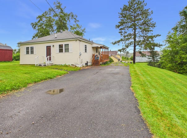 38 School Avenue, Limestone, ME 04750