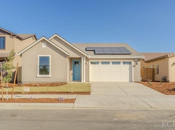 2234 S Burke Street, Visalia, CA 93292