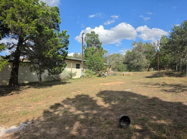 150 Wayside Dr, Elgin, TX 78621