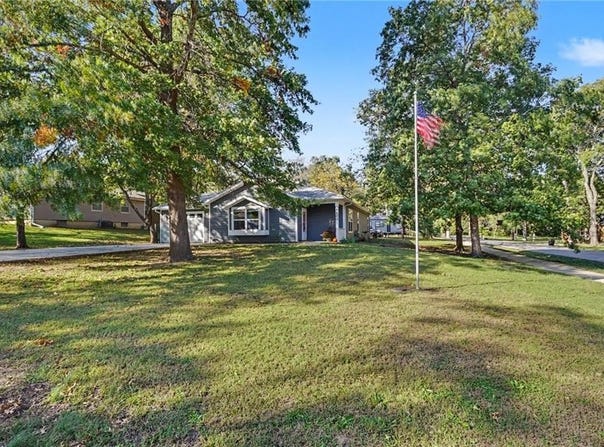 1100 Fremont Street, Baldwin City, KS 66006