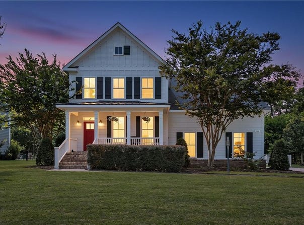 116 Colonial Way, Carrollton, VA 23314