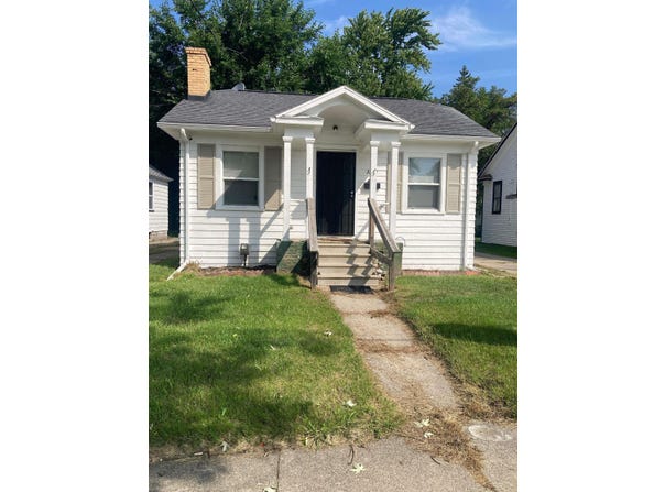 3323 Webber Street, Saginaw, MI 48601
