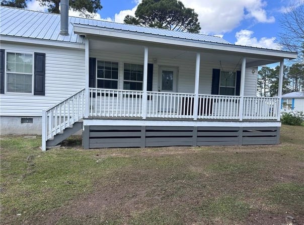 1077 Polson Circle NE, Shellman Bluff, GA 31331