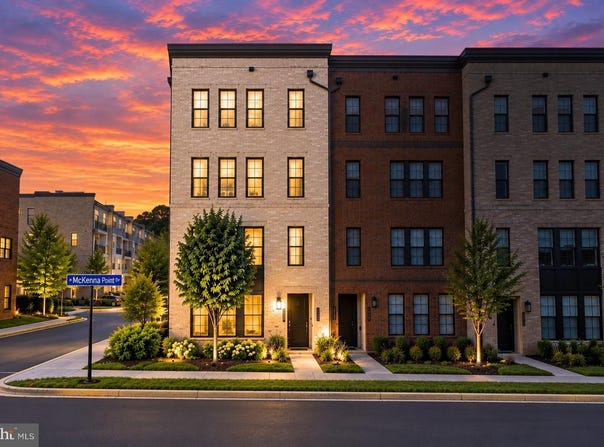 1746 MCKENNA POINT DR #1601, MCLEAN, VA 22102