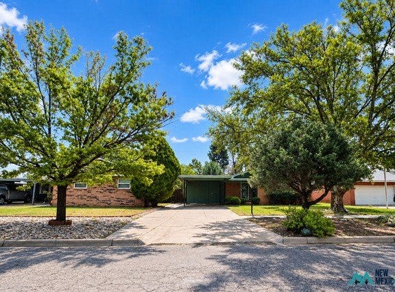 3009 Wallace, Clovis, NM 88101