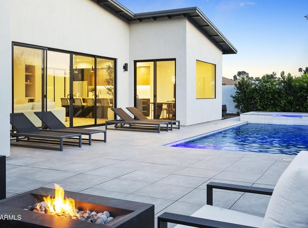 4002 N 33RD Place, Phoenix, AZ 85018