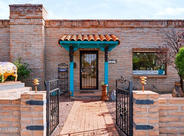 37 Tubac Road, Tubac, AZ 85646