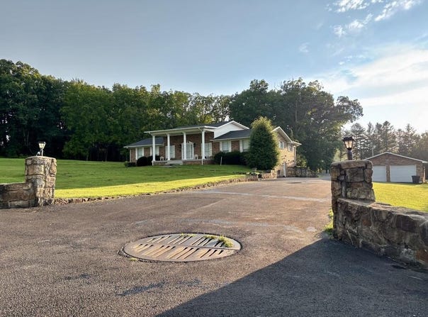 214 Flat Top Rd, SHADY SPRING, WV 25918